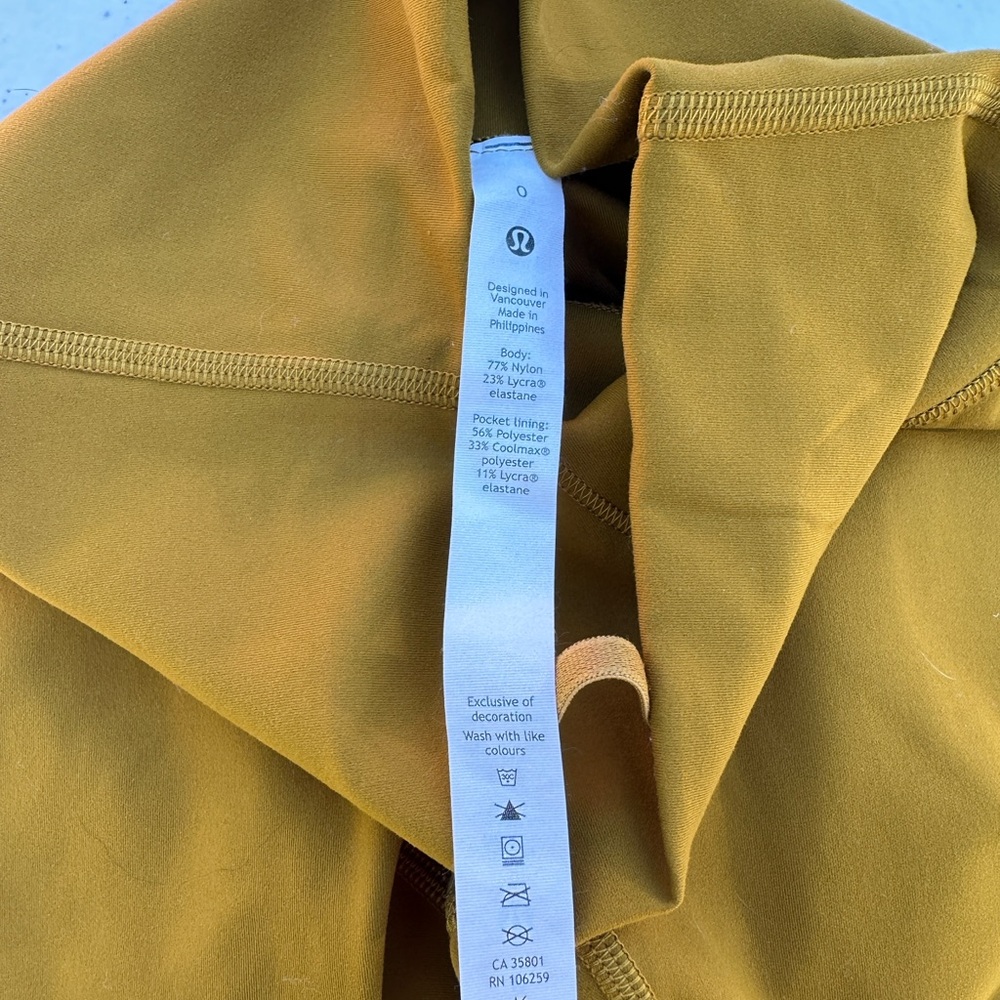 Lululemon - Picture 6 of 6